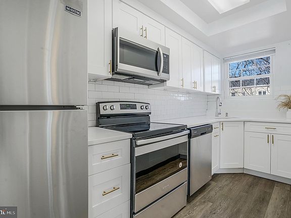 4th image of 2900 Willston Pl APT 302