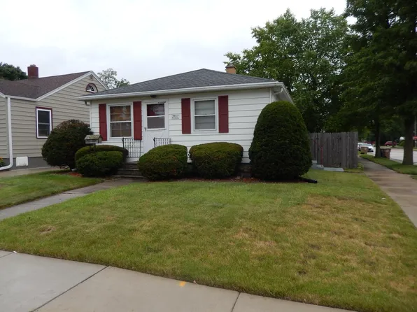 2802 22nd AVENUE, Kenosha, WI 53140