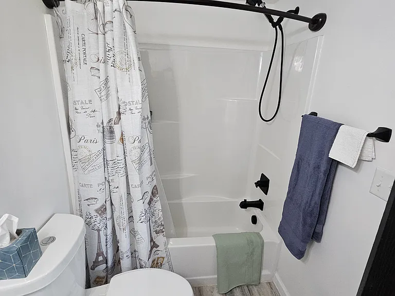 212A McArthur Dr — Photo 25