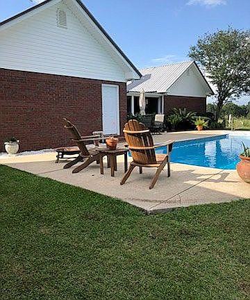 2nd image of 1226 Audrey Ln