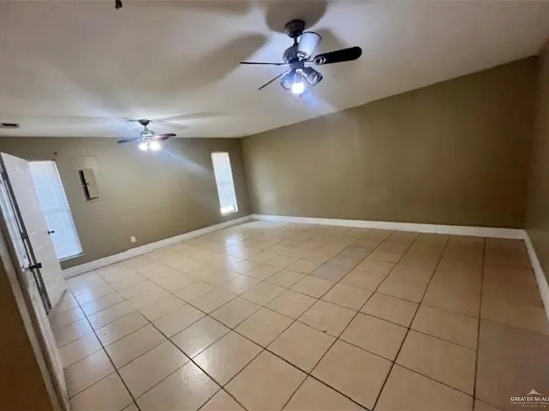 1305 Zarate St — Photo 6