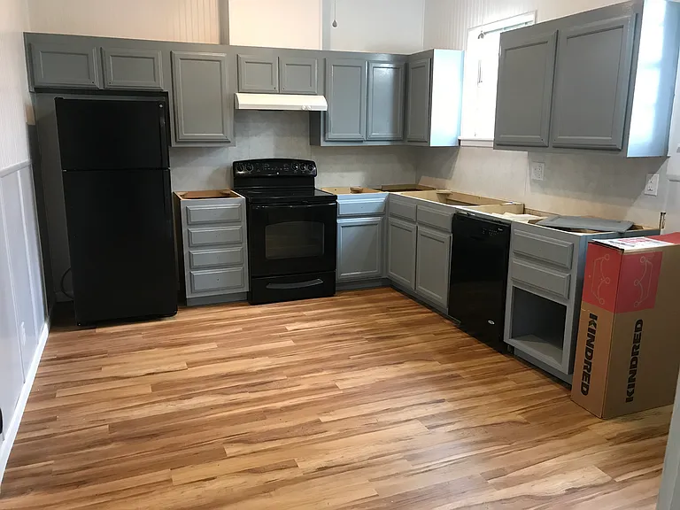 530 Church St — Photo 6