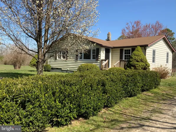 20299 Fortune Dr, Milford, VA 22514