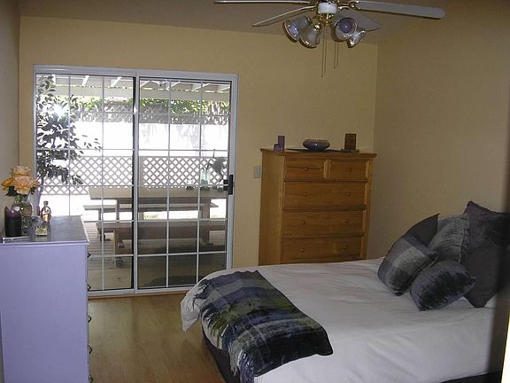 3rd image of 8864 N Del Mar Ave