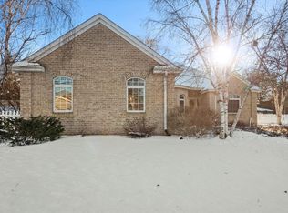 4007 W Cypress Ln #53132, Franklin, WI 53132