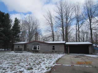 4900 Morning Aire Ln, Coloma, MI 49038