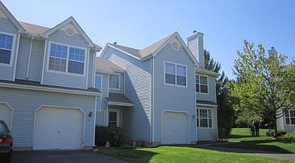 1st image of 16 Willow Cir #16