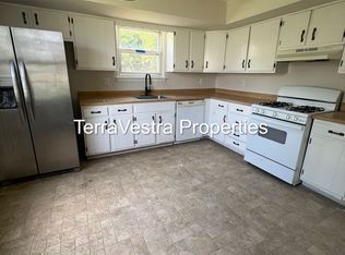 13-15 Grasmur Ct, Berlin, NJ 08009