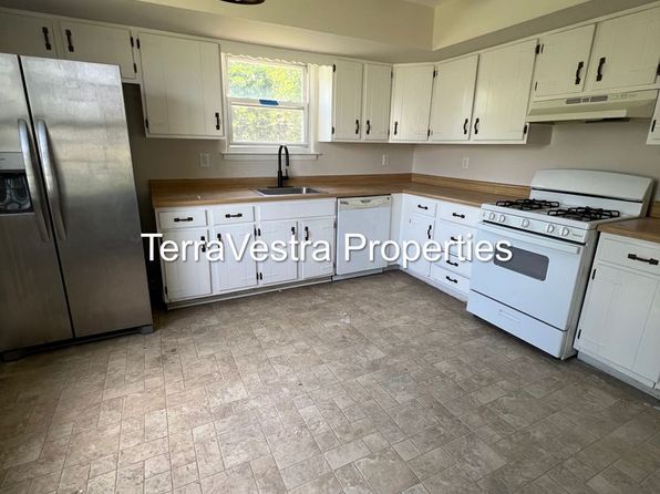 13-15 Grasmur Ct