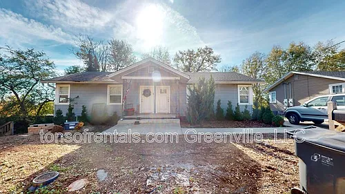 12 Traynham St #A Photo 1