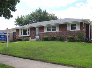 3821 S 93rd St, Milwaukee, WI 53228