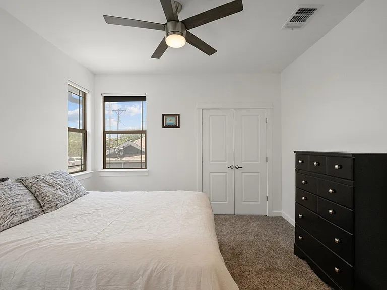 2208 Schriber St #B — Photo 25