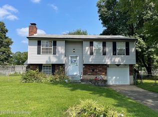 3821 Northumberland Dr, Worthington Hills, KY 40245
