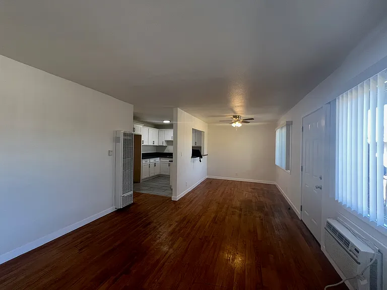 224 S Lyon St #7 — Photo 4