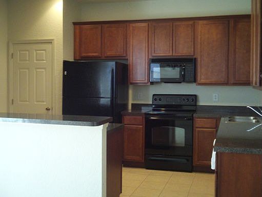 5th image of 2916 Ashland Ln S