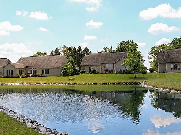 5th image of 1315 Brook Ct