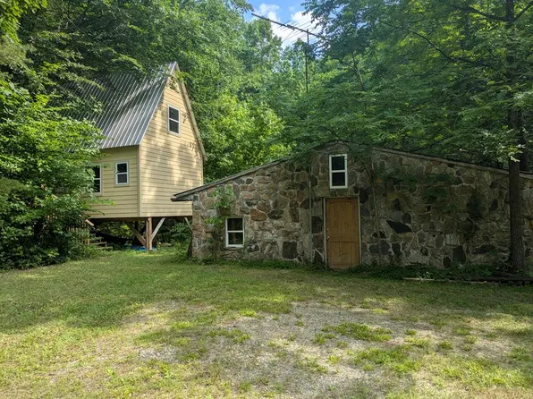 1249 Trackrock Gap Rd, Blairsville, GA 30512