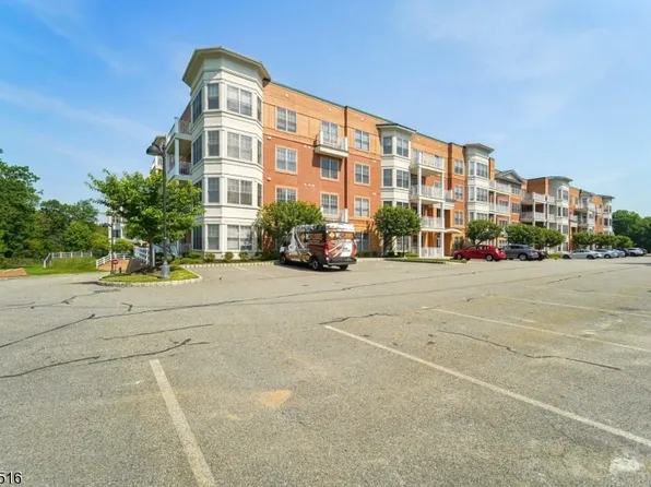 4112 Pointe Gate Dr, Livingston Twp., NJ 07039