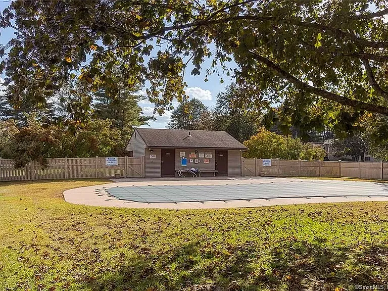601 Twin Circle Dr #601 — Photo 19