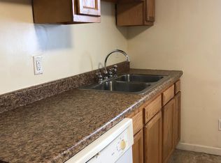 208 2nd St, California, PA 15419