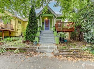 928 N 75th St, Seattle, WA 98103