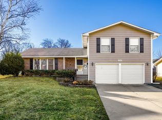 1225 Newcastle Ln, Hoffman Estates, IL 60169