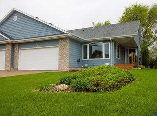 1709 E 63rd St, Sioux Falls, SD 57108