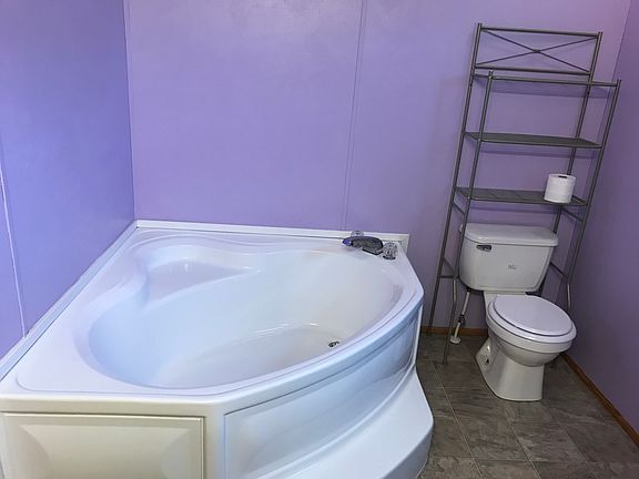 3rd image of 4704 Parent St
