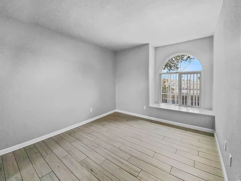 9325 W Desert Inn Rd #278 — Photo 12