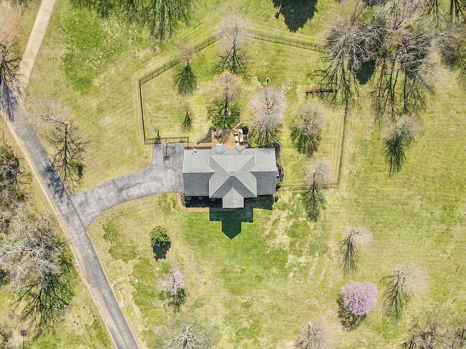 3238 Carrington Ln, Columbia, TN 38401 Zillow