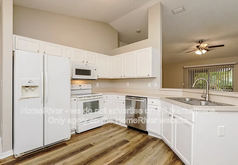 42 Beacon Mill Ln — Photo 3