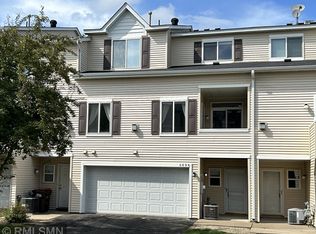 6884 Meadow Grass Ln S, Cottage Grove, MN 55016