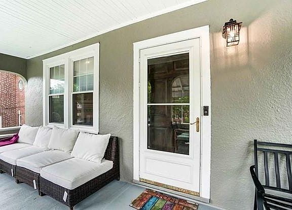 3rd image of 1239 Delta Ave