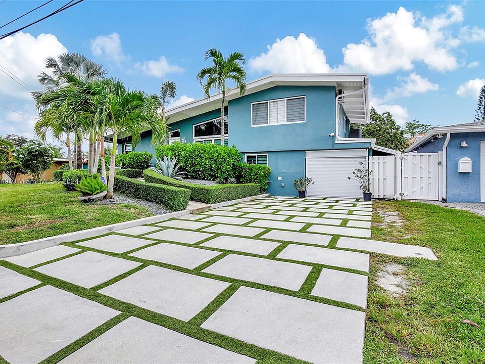 1st image of 2448 Sugarloaf Ln