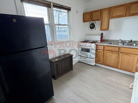 5th image of 1412 Connecticut St APT 4