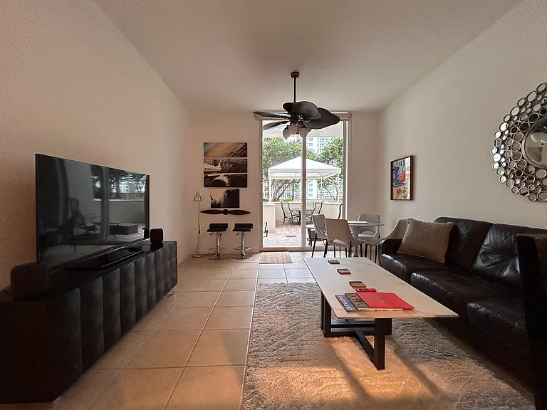 511 SE 5th Ave #620 — Photo 31