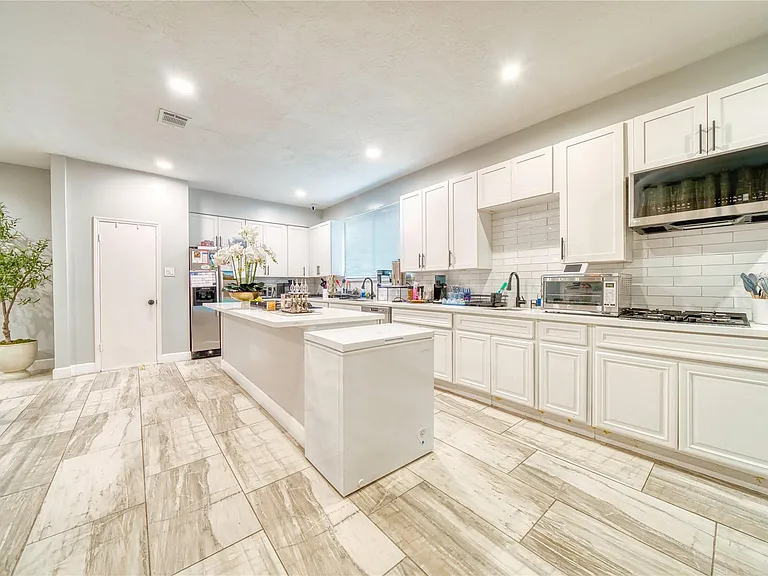 7606 Portal Dr — Photo 27
