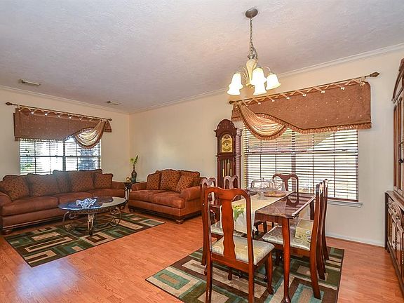 4th image of 14811 Wayson Dr
