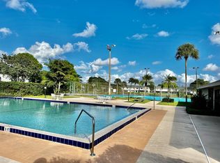 5704 Channel Dr, Greenacres, FL 33463