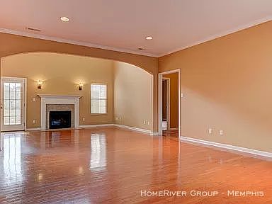 3rd image of 6442 Painter Farm Ln