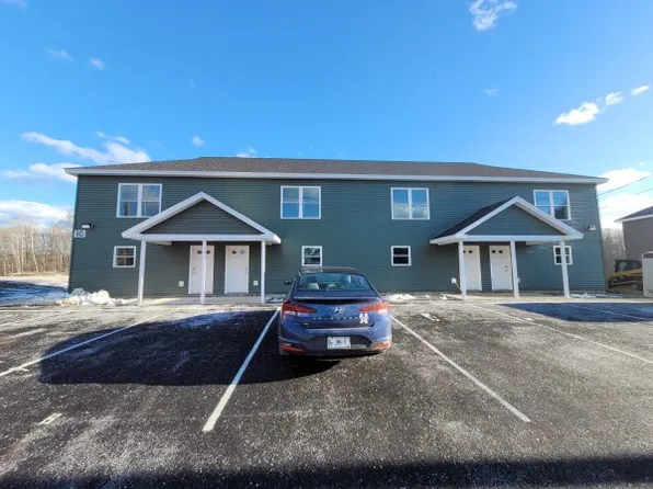 6 Juniper Ln #6A, Levant, ME 04456