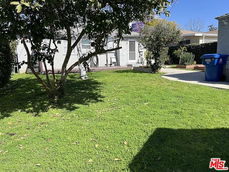 2929 Westwood Blvd — Photo 17