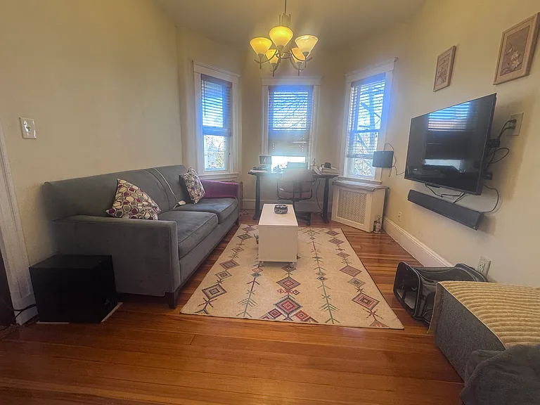 93 Beech St #2 — Photo 4