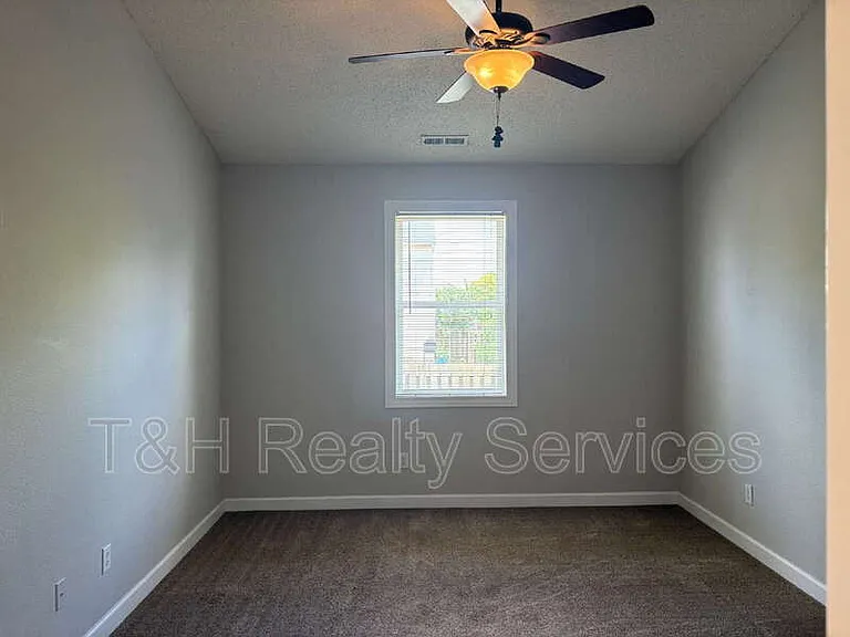 5935 Monticello Square Ln — Photo 12
