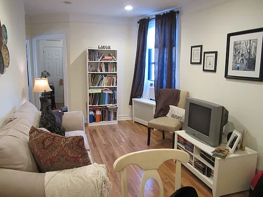 Rented by Stonecrest Realty | media 2