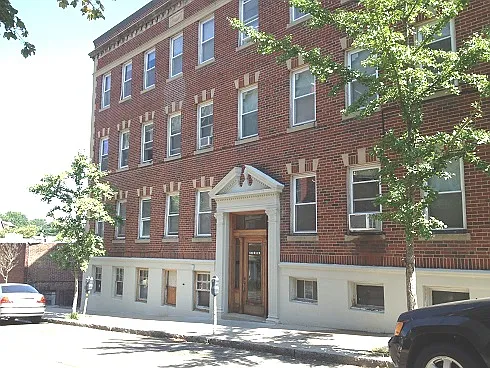 Building Photo - 203 Winthrop Rd #3