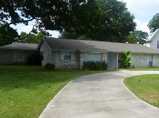 6007 Guyler St, Wallis, TX 77485