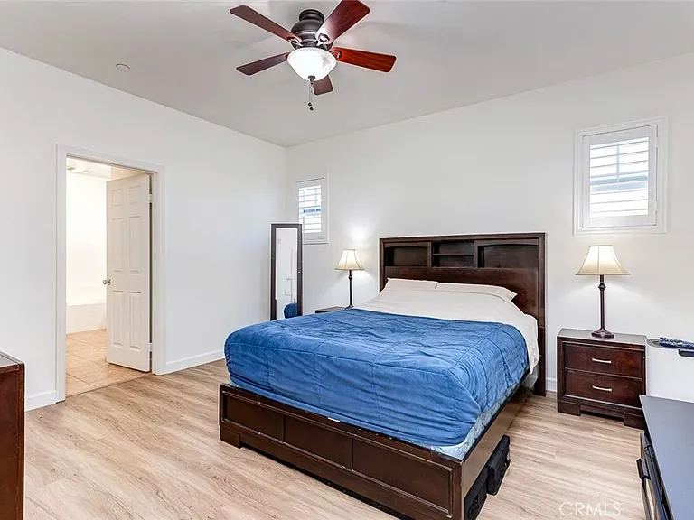 15220 Cambridge St — Photo 18