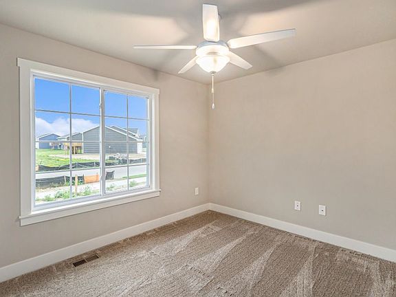 4th image of 3067 Ivy Wood Cir