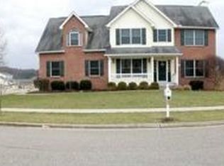 728 Creekside Dr, Lancaster, OH 43130